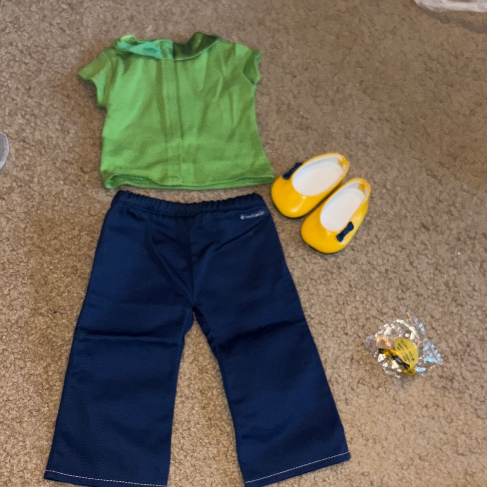 American girl school day outfit II retired New! - Picture 8 of 8